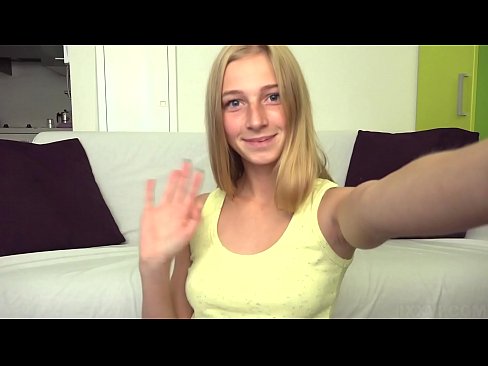 ❤️ When I'm bored I lazily masturbate my pink pussy ❤️❌ Homemade porn at us ❌️❤