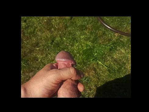 ❤️ Hot hottie gets her pink pussy fucked and cums with a squirt in a summer garden ❤️❌ Homemade porn at us ❌️❤